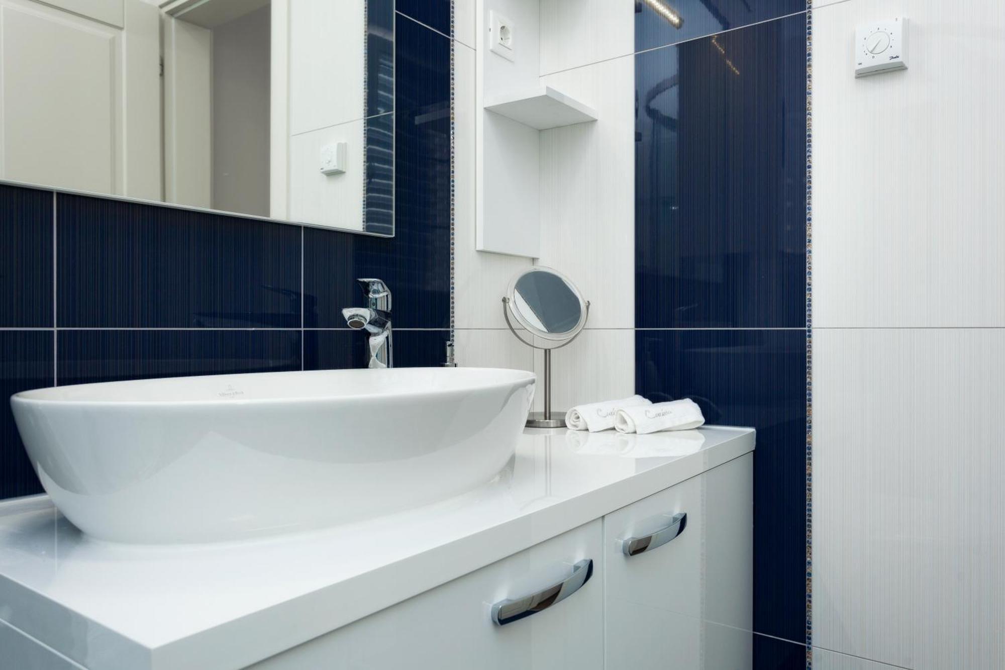 Deluxe Apartments Vila Carissa Malinska Oda fotoğraf