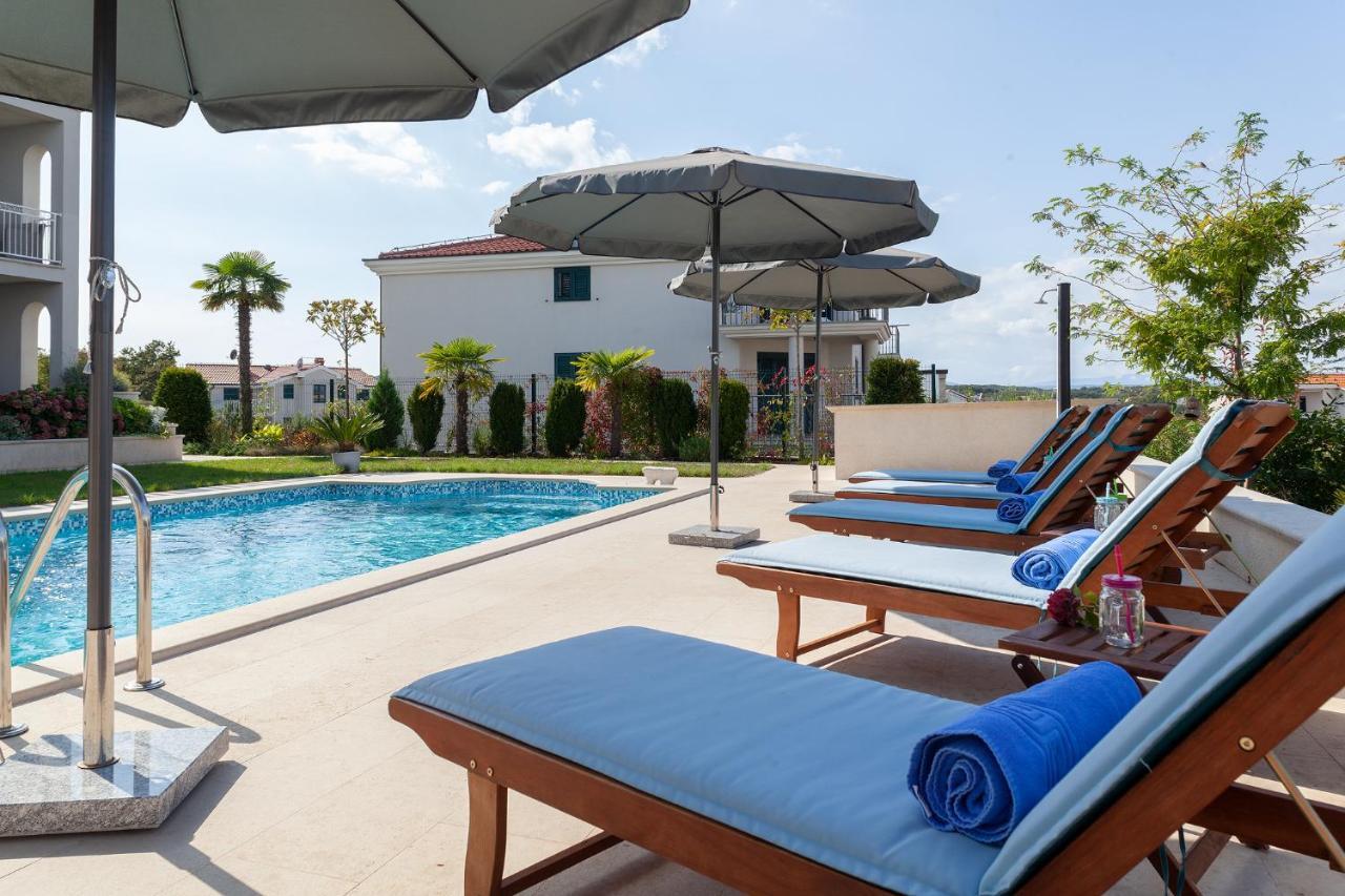 Deluxe Apartments Vila Carissa Malinska Dış mekan fotoğraf