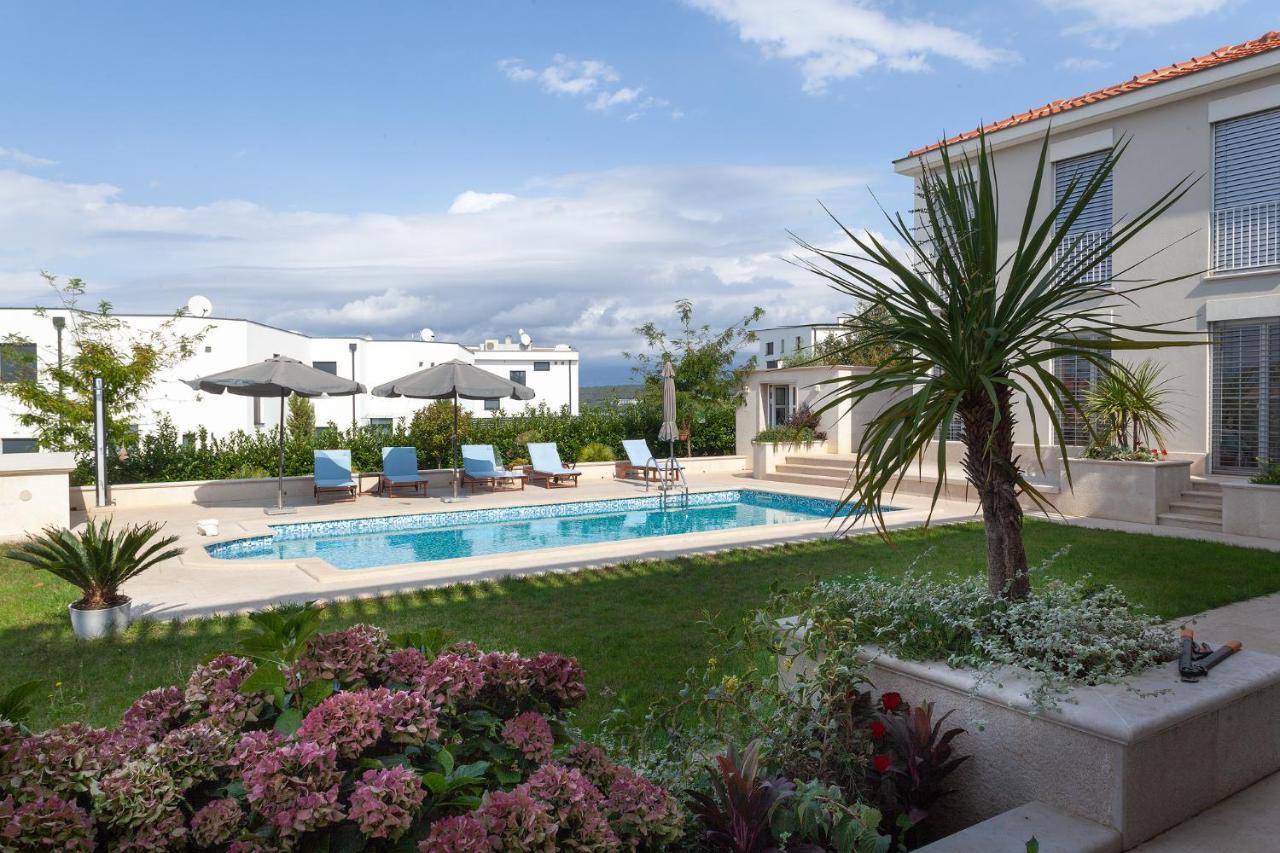 Deluxe Apartments Vila Carissa Malinska Dış mekan fotoğraf